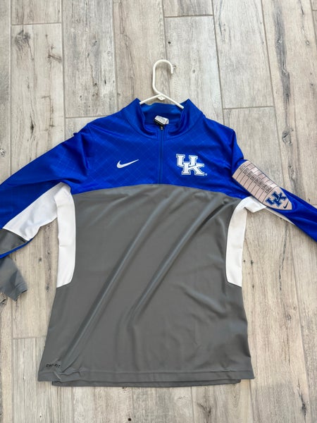 Gray Men's Large Nike Sweatshirt (Used)