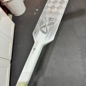 Senior Bauer Hyperlite 2 Full Right Goalie Stick 25" Paddle  (Used)