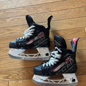 CCM jetspeed FT 690 intermediate skates with steel