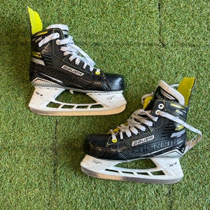 Intermediate Bauer Supreme S35 Hockey Skates Regular Width Size 4.5 (Used)
