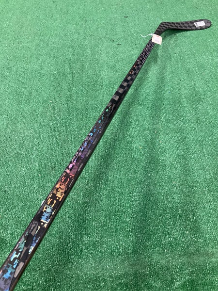 Senior Bauer Twitch Hockey Stick Right Handed P28 (New)