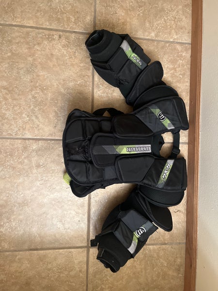 Large/Extra Large Warrior RITUAL X4 E Goalie Chest Protector (Used)