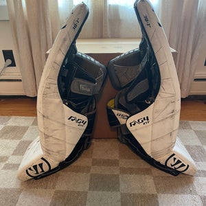 30"  Warrior Ritual G4 Goalie Leg Pads (Used)