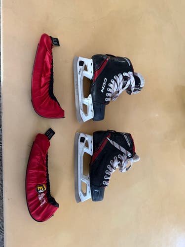 CCM EFLEX 6.5 Hockey Goalie Skates Size 4 (Used)