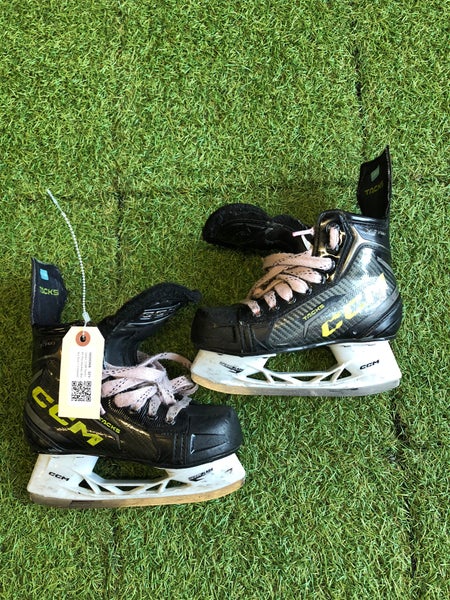 Junior CCM Tacks XF Pro Hockey Skates Size 1.5 (Used)