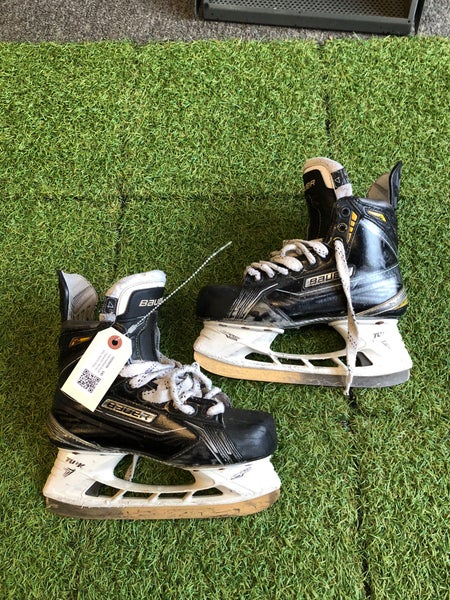 Intermediate Bauer Supreme 190 Hockey Skates Regular Width Size 4.0 (Used)