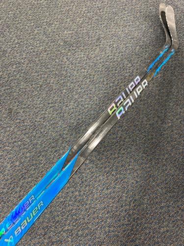 Junior Bauer Nexus Sync Hockey Stick Left Hand P28 (Used) | 2 Pack