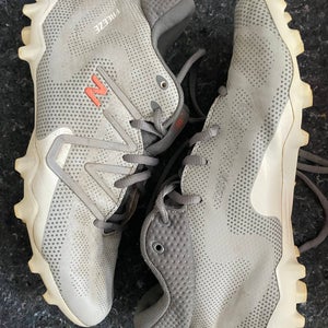 Gray M 6 (W 7) New Balance Mid Top Junior FreezeLX v4 Molded Cleats Youth Kids (Lightly Used)