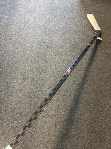 Intermediate BladeTech Black Out Hockey Stick Left Hand P90TM (Used)
