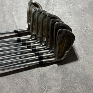 Men's  Right Handed Iron Set Regular Flex  Steel Shaft (Used)