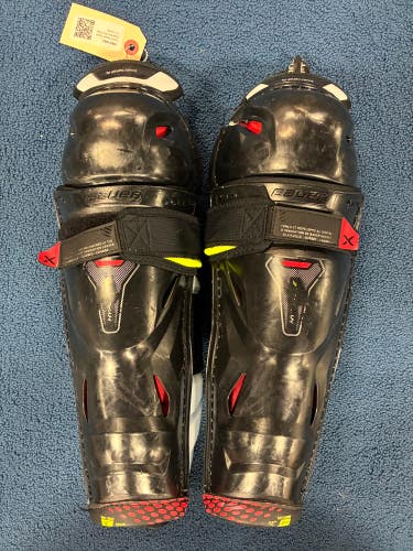 Junior Bauer Vapor Hyperlite Shin Pads 12"