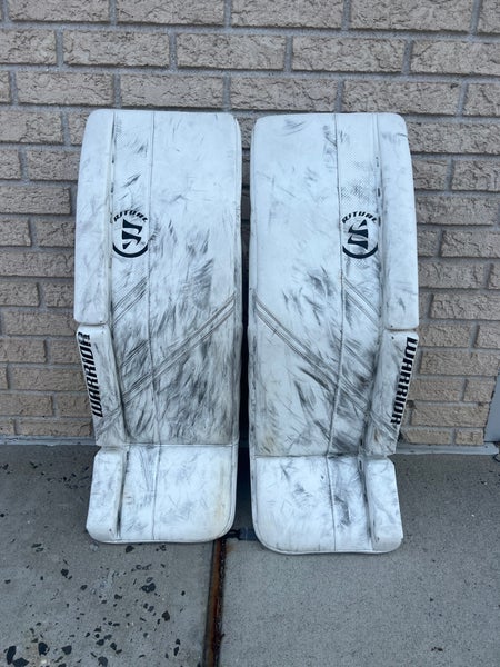 33" +1.5 Senior Warrior Ritual G5 Goalie Leg Pads (Used)
