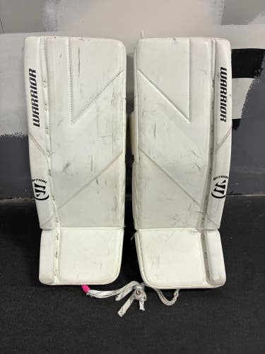 White 26" Junior Warrior Ritual G6 E+ Goalie Leg Pads (Used)