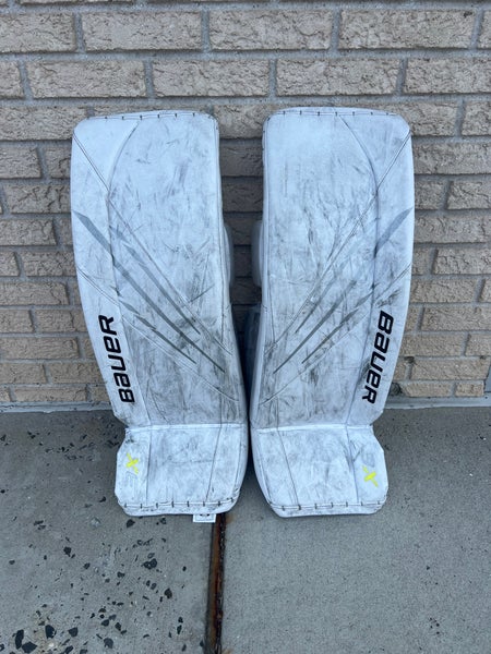 Intermediate Large Bauer Vapor 3X Goalie Leg Pads (Used)
