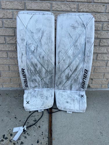 Senior Small Bauer Vapor X5 Pro Goalie Leg Pads (Used)