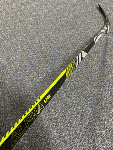 Senior Warrior Alpha LX2 Hockey RH Hockey Stick W02