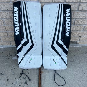 22" +2 Youth Vaughn Ventus SLR2 Goalie Leg Pads (Used)