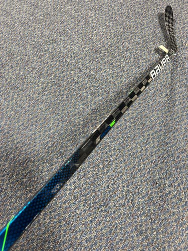 Senior Bauer Nexus Geo Hockey Stick Left Hand P28 (Used)