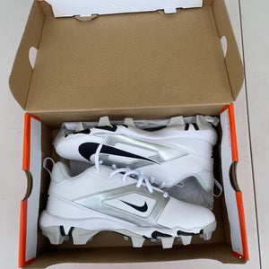 White Men's Size M 6.0 (W 7.0) Youth Nike ALPHA Menace 4 Shark Low Top Cleats Molded Cleats (New)