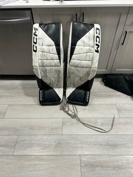 34"  CCM Eflex 6 Regular Goalie Full Set (Used)