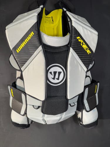 XL Warrior RX3E+ Goalie Chest Protector (Used)