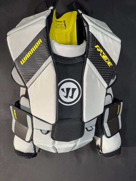XL Warrior RX3E+ Goalie Chest Protector (Used)