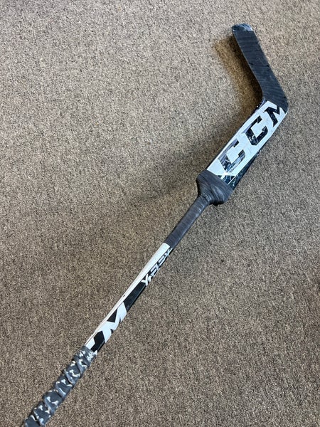Youth CCM YFlex Goalie Stick Regular 18" (Used)