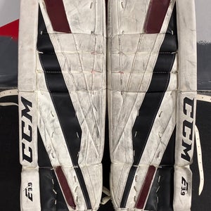 29" Junior CCM Extreme Flex E3.9 Goalie Leg Pads (Used)