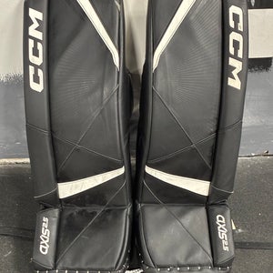 26" Junior CCM Axis 2.5 Goalie Leg Pads