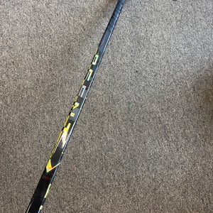Junior Bauer Ag5nt Hockey Stick Right Handed P28 (Used)