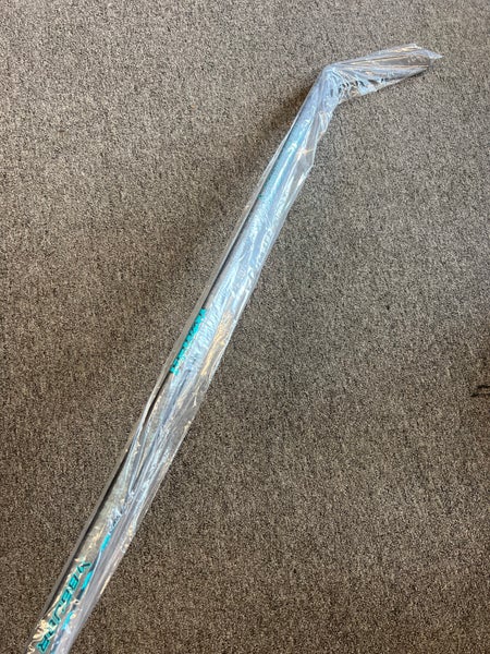 Junior Bauer Twitch Hockey Stick Right Handed P28 (New)