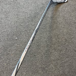 Youth Bauer Twitch Hockey Stick Right Handed P28 (Used)
