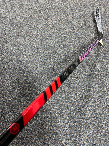 Junior Warrior Novium Pro Hockey Stick Left Hand W28 (Used)