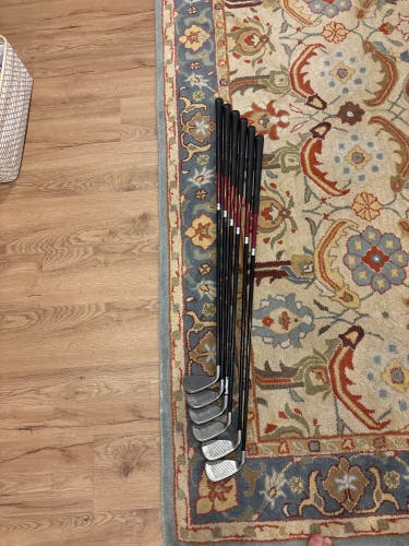 Men's 2006 Callaway Callaway 2006 Big Bertha Right Handed Iron Set Stiff Flex  Graphite Shaft (Used)