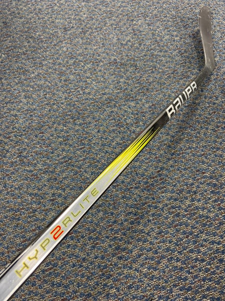 Junior Bauer Vapor Hyperlite 2 Hockey Stick Left Handed (Used)