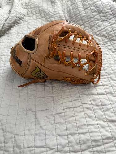 2022 Wilson RH Infield A2000 PF89 Baseball Glove 11.5" (Used)