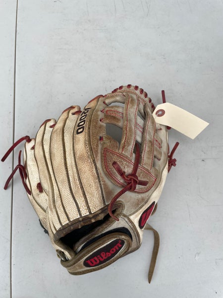 White Wilson A2000 RH Infield Baseball Glove 12" (Used)
