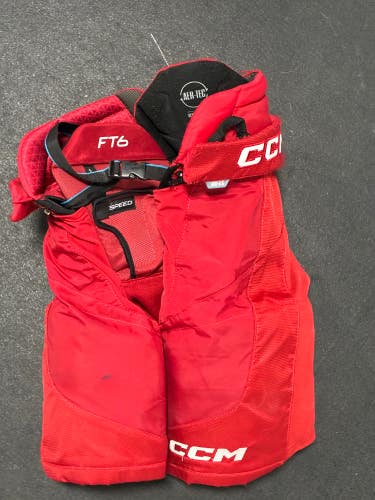 Red Junior Large CCM Jetspeed ft6 Hockey Pants (Used)