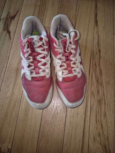 Red Men's Size M 6.5 (W 7.5) Under Armour High Top Molded Cleats (Used)