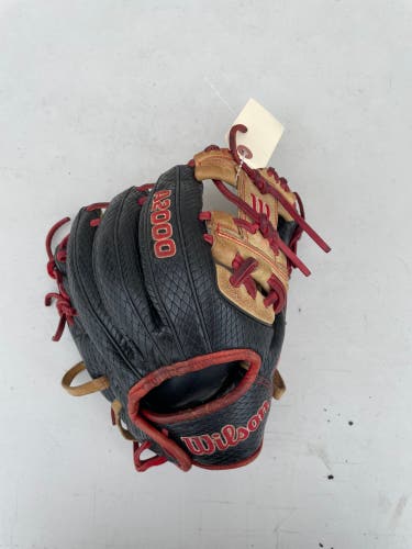 Black Wilson A2000 RH Infield Baseball Glove 11.25" (Used)