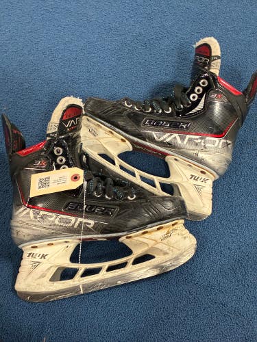 Senior Bauer Vapor 3X Hockey Skates 7.5 (Used)