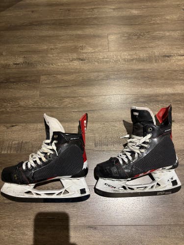 CCM JetSpeed FT4 Pro Hockey Skates Regular Width Pro Stock 8 (Used)