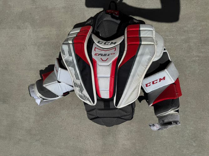 Small / Medium CCM EFLEX 5.5 Goalie Chest Protector (Used)