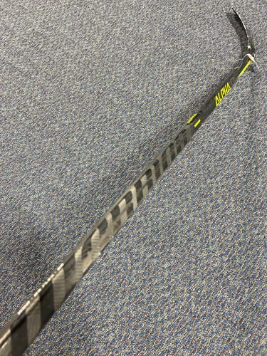 Senior Warrior Alpha LX2 Hockey Stick Right Handed (Used)