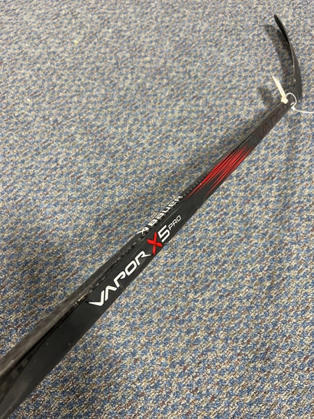 Intermediate Bauer Vapor X5 Pro Hockey Stick Right Handed P28 (Used)