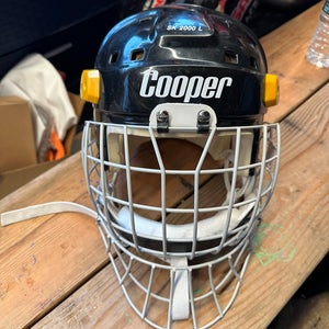Cooper goalie helmet