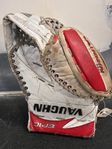 Senior Vaughn Epic 8800 Goalie Glove