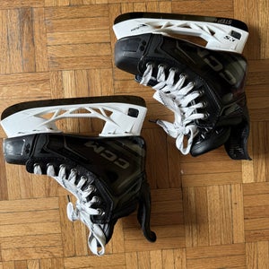 CCM Tacks XF Pro Hockey Skates Regular Width Size 2.5 (Used)