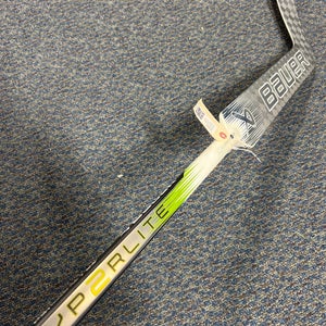 Intermediate Bauer Hyperlite 2 Goalie Stick Regular 23" Paddle (Used)
