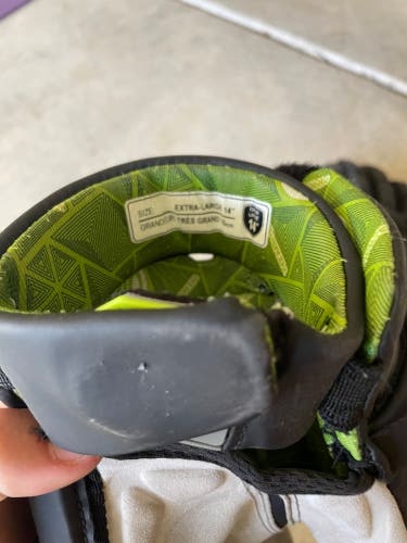 Maverik Max Goalie Lacrosse Gloves 14" (Used)